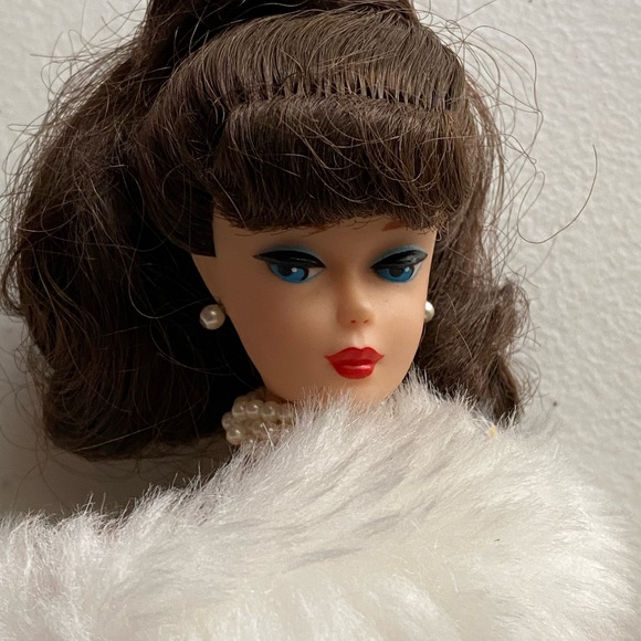 Vintage Enchanted Evening Barbie Doll Pink Gown White Stole Brunette Repro - Picture 2 of 12